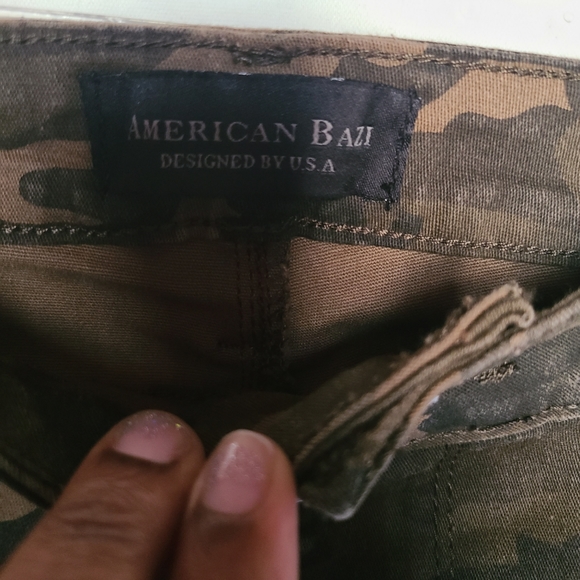 SZ XL CAMO SKINNY JEANS - Picture 2 of 4